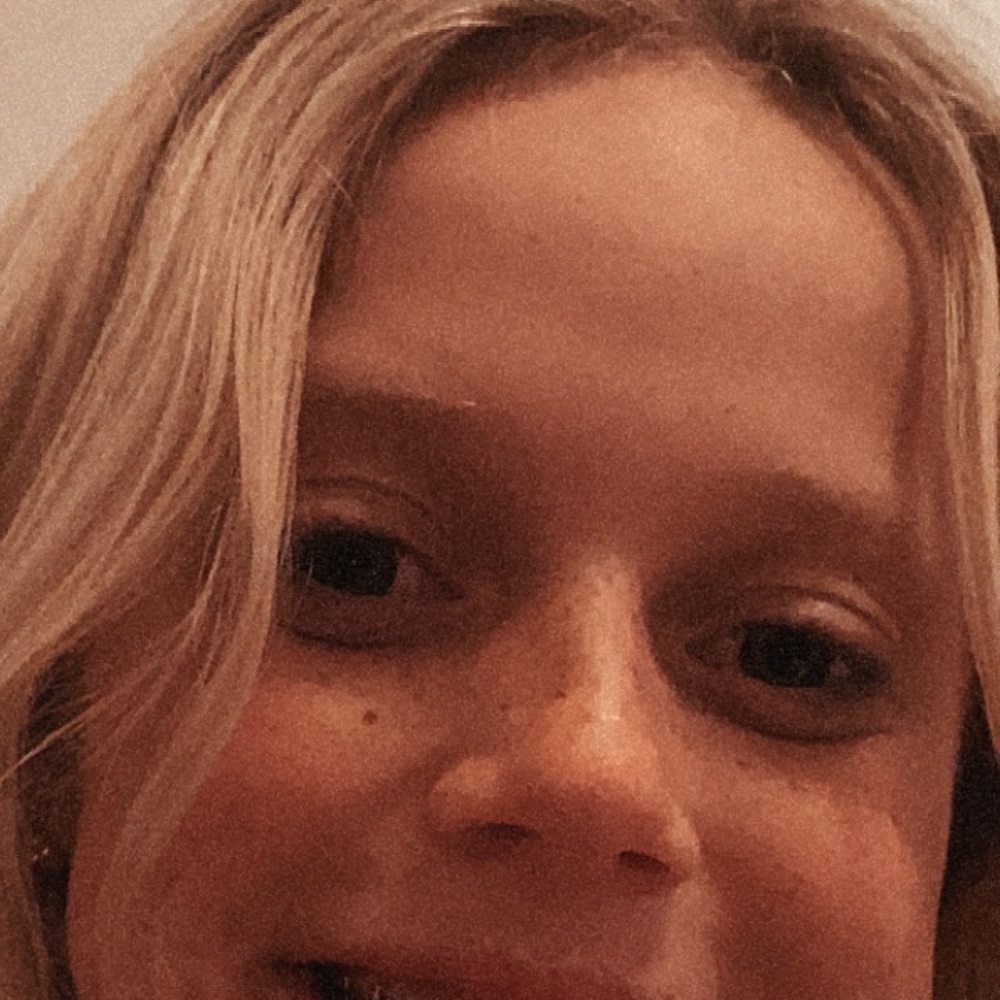 Meet your Posher, Bella